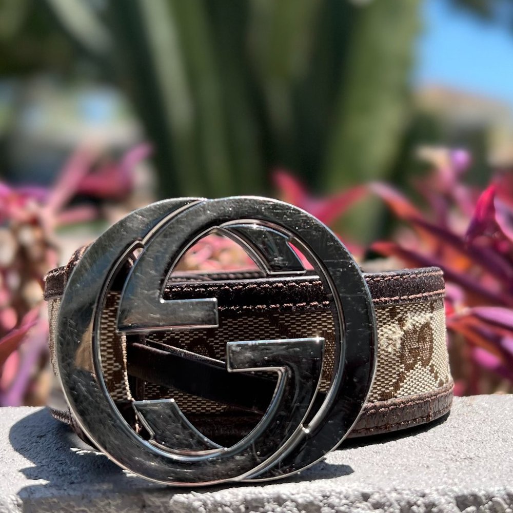 *Free Shipping!* Authentic Gucci Belt